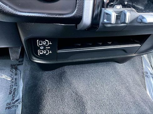 Certified 2024 RAM 2500 Big Horn w/ Sport Appearance Package image 12