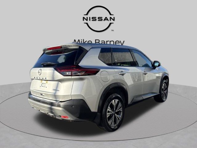 Used 2023 Nissan Rogue SV AWD/4WD image 2