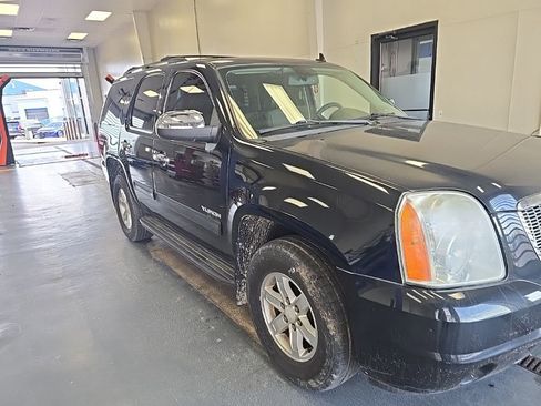 Used 2012 GMC Yukon SLE w/ Convenience Package AWD/4WD image 1