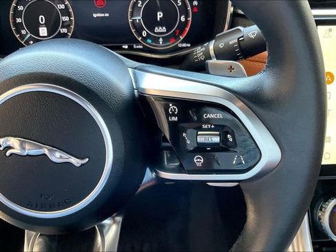 Used 2024 Jaguar XF R-Dynamic SE RWD image 19