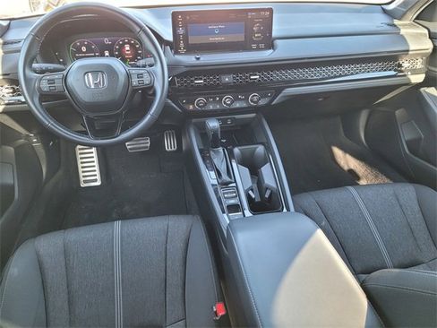 Used 2025 Honda Accord Sport image 12