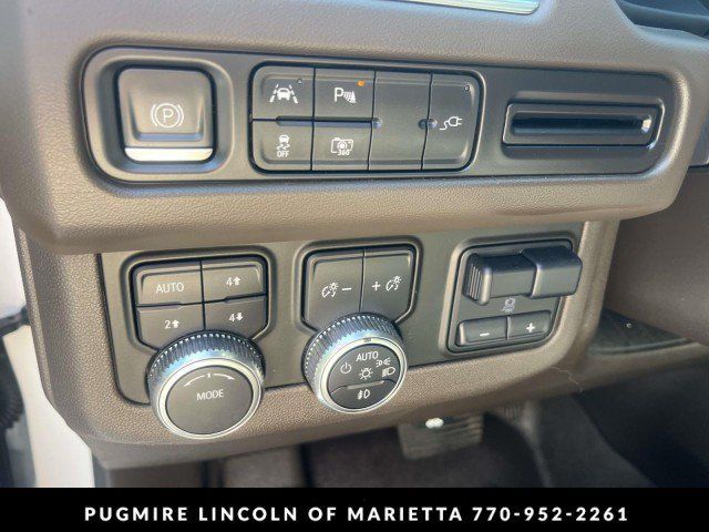 Used 2022 GMC Yukon SLT w/ SLT Premium Package AWD/4WD image 24