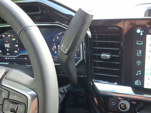 New 2025 Chevrolet Silverado 1500 LT image 15