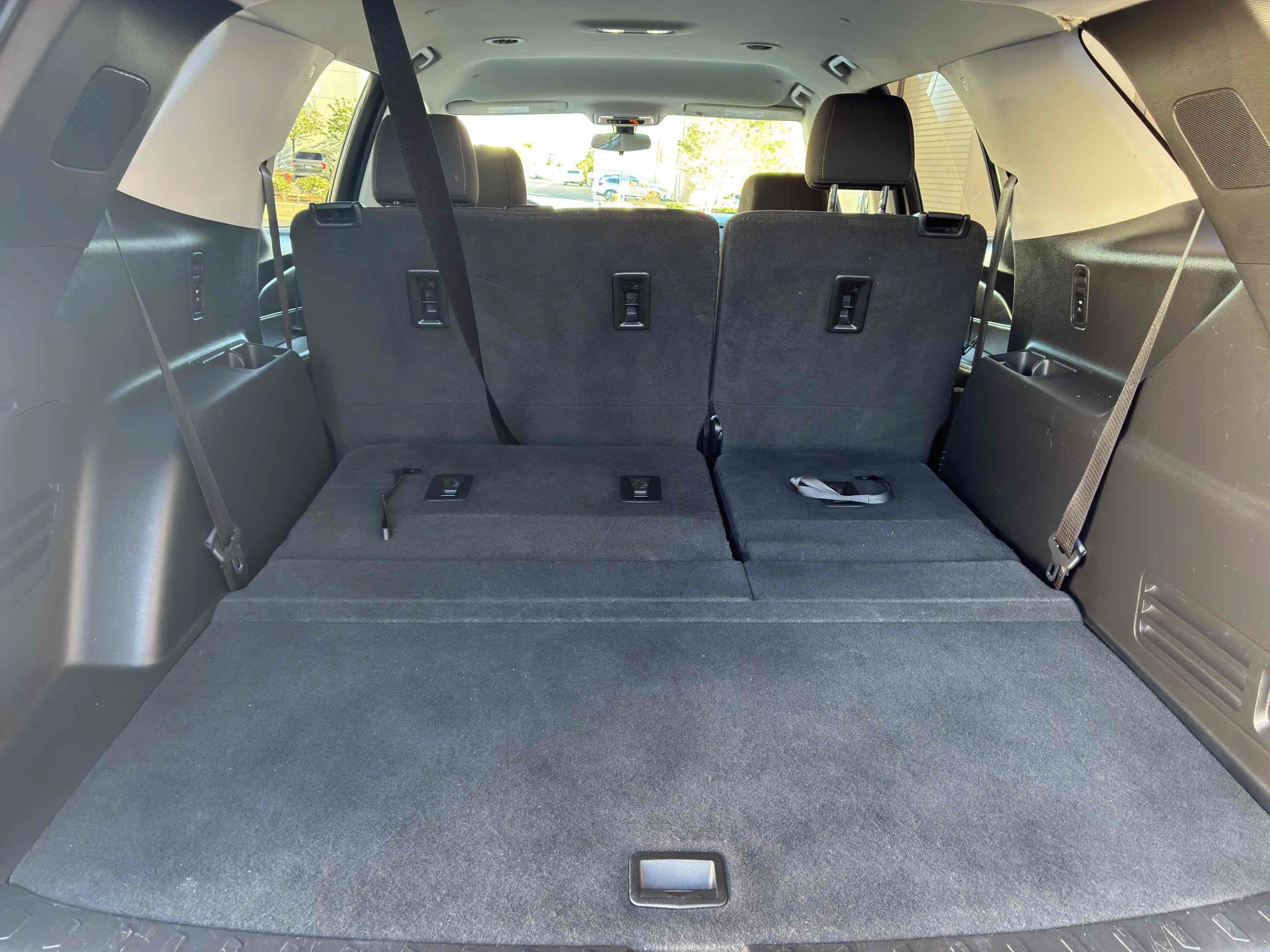 Used 2021 Chevrolet Traverse LS w/ LPO, Black Accent Package FWD image 59