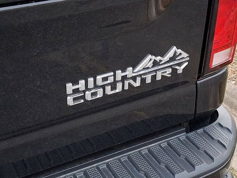 Used 2024 Chevrolet Silverado 3500 High Country w/ High Country Premium Package AWD/4WD image 25