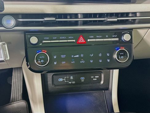 Certified 2025 Hyundai Tucson Limited image 16