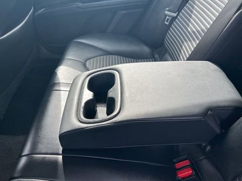 Used 2021 Toyota Camry SE image 33