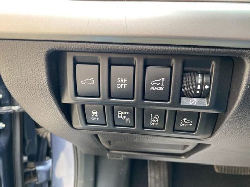 Used 2016 Subaru Outback 2.5i Limited AWD/4WD image 22