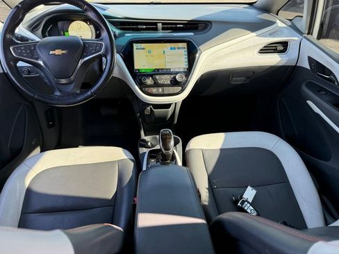 Used 2019 Chevrolet Bolt Premier w/ Infotainment Package image 6