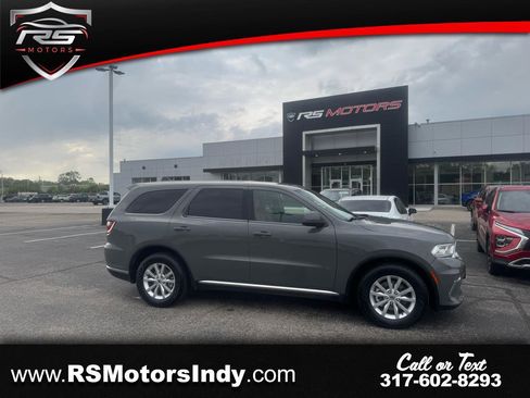 Used 2021 Dodge Durango SXT w/ 3rd Row Seating Group RWD image 1