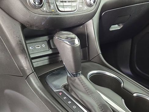 Used 2019 Chevrolet Equinox LT image 21