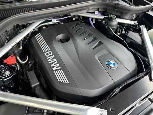 New 2026 BMW X5 xDrive40i w/ M Sport Package AWD/4WD image 26