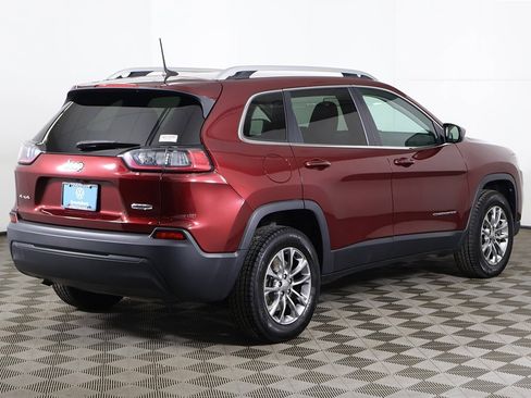 Used 2019 Jeep Cherokee Latitude Plus w/ Cold Weather Group image 7
