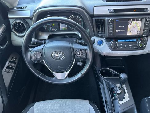 Used 2016 Toyota RAV4 XLE w/ Convenience Package AWD/4WD image 14