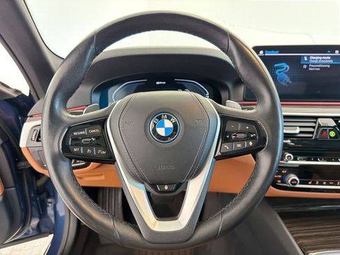 Certified 2023 BMW 530e xDrive w/ Convenience Package AWD/4WD image 18