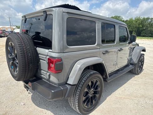 Used 2023 Jeep Wrangler Unlimited Sahara w/ Cold Weather Group AWD/4WD image 7