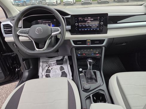 New 2026 Volkswagen Taos SE AWD/4WD image 20