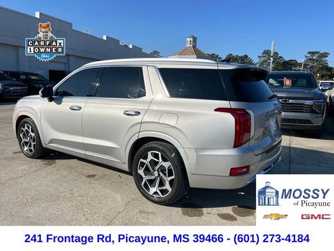 Used 2022 Hyundai Palisade Calligraphy image 3