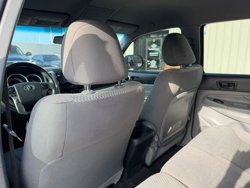 Used 2015 Toyota Tacoma PreRunner w/ SR5 Package image 20