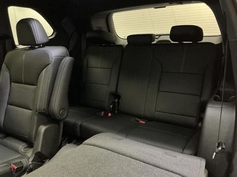 New 2026 GMC Acadia Elevation w/ Elevation Premium Package AWD/4WD image 33