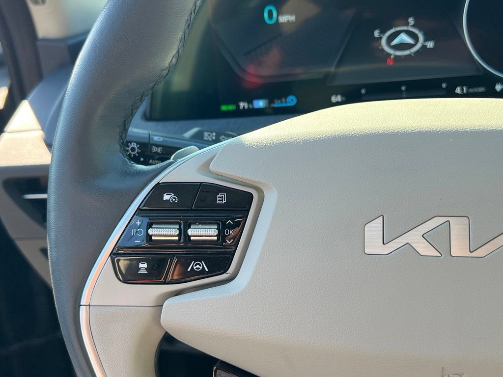 Used 2023 Kia EV6 Wind w/ Wind Technology Package AWD/4WD image 21