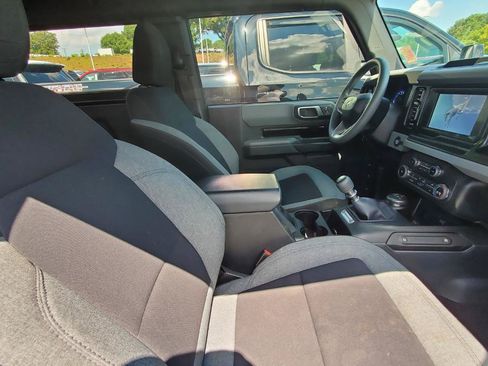 Used 2022 Ford Bronco 2-Door AWD/4WD image 4