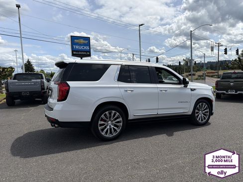 Used 2021 GMC Yukon Denali w/ Denali Ultimate Package AWD/4WD image 6