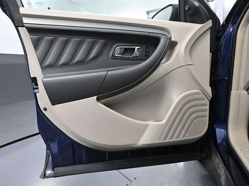 Used 2011 Ford Taurus SEL w/ 201A Rapid Spec Order Code image 17