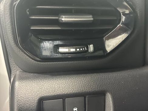 Used 2025 Honda Pilot Touring image 15