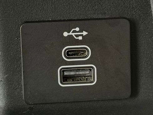 Used 2025 Ford Ranger XLT w/ Trailer Tow Package image 18