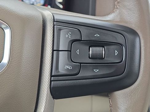 Used 2022 GMC Yukon XL Denali image 21