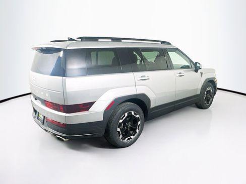 Used 2025 Hyundai Santa Fe SEL image 9