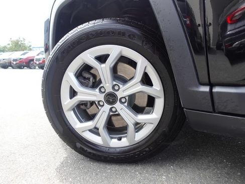 Used 2025 Jeep Compass Sport AWD/4WD image 10