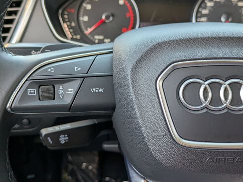 Used 2021 Audi Q5 2.0T Premium w/ Convenience Package AWD/4WD image 10