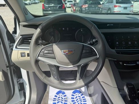 Certified 2024 Cadillac XT5 Premium Luxury w/ Technology Package AWD/4WD image 20