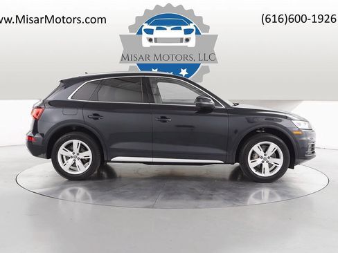Used 2018 Audi Q5 2.0T Premium Plus image 2