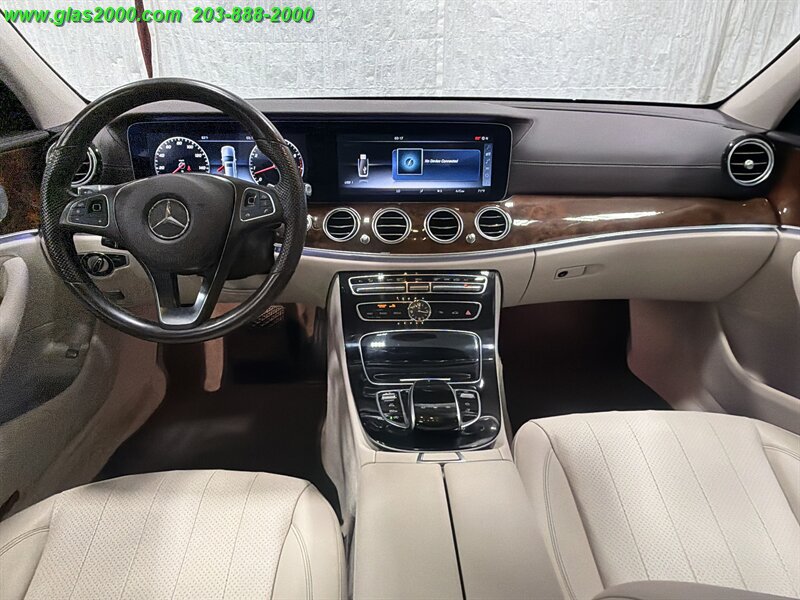 Used 2017 Mercedes-Benz E 400 4MATIC Wagon image 6