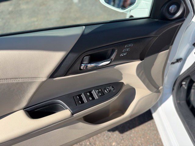 Used 2014 Honda Accord EX-L image 14