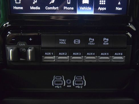 New 2026 RAM 2500 Big Horn AWD/4WD image 22