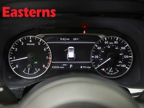 Used 2024 Nissan Pathfinder SV AWD/4WD image 18