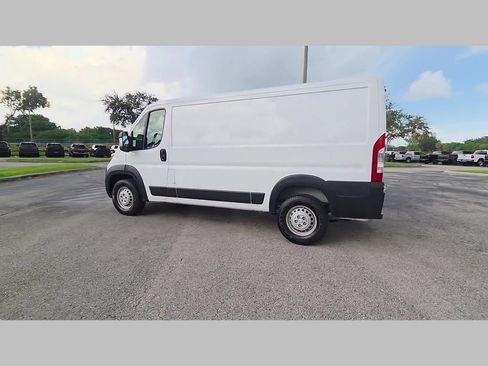 Used 2025 RAM ProMaster 2500 w/ Convenience Group FWD image 44