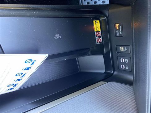 New 2026 Toyota Camry SE image 9