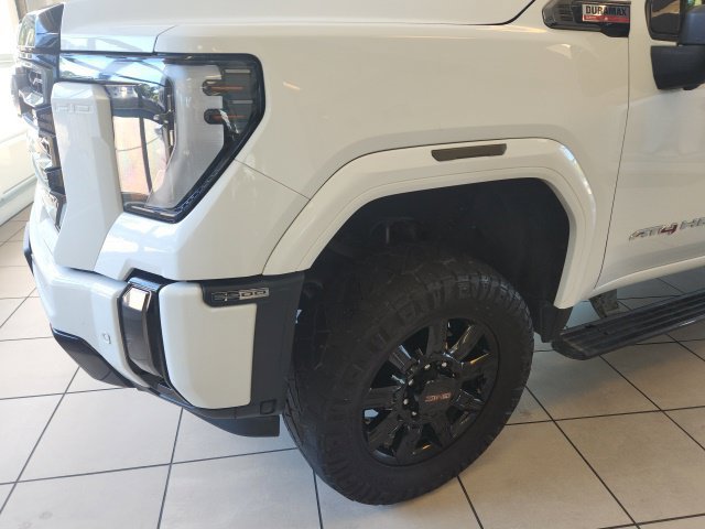 Used 2024 GMC Sierra 2500 AT4 w/ AT4 Premium Plus Package AWD/4WD image 5