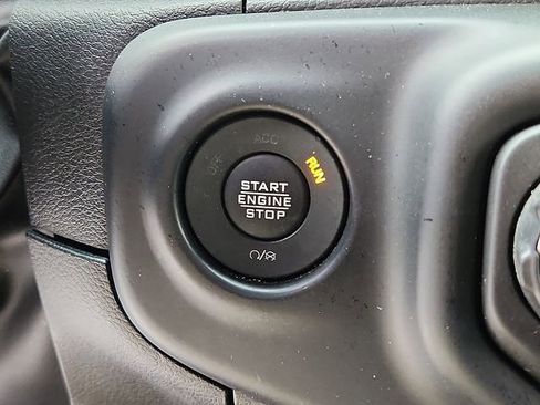 Used 2023 Jeep Wrangler Unlimited image 23