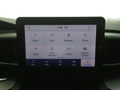 Used 2020 Ford Explorer XLT w/ Equipment Group 202A image 24