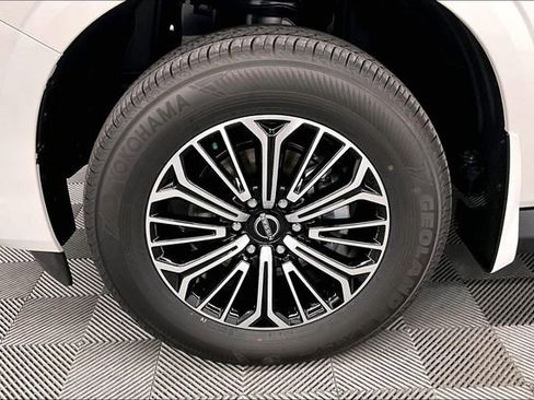 New 2026 Nissan Armada Platinum image 13