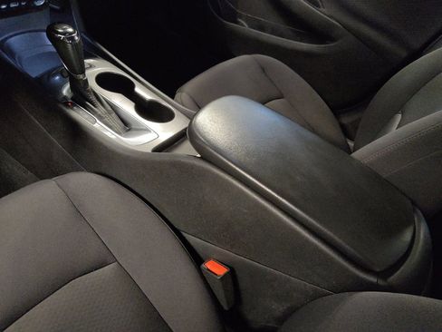 Used 2020 Chevrolet Malibu RS image 26