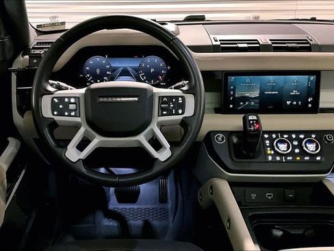 Certified 2024 Land Rover Defender 110 X-Dynamic SE image 4