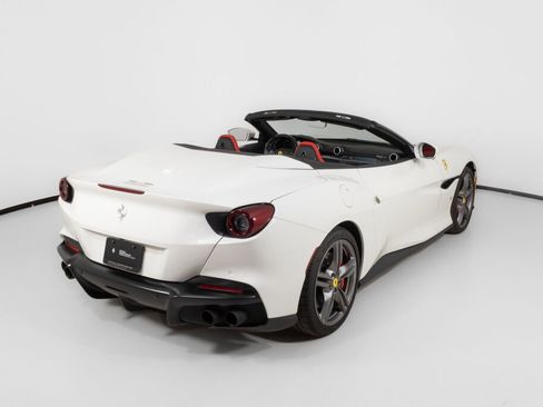 Used 2022 Ferrari Portofino M image 9