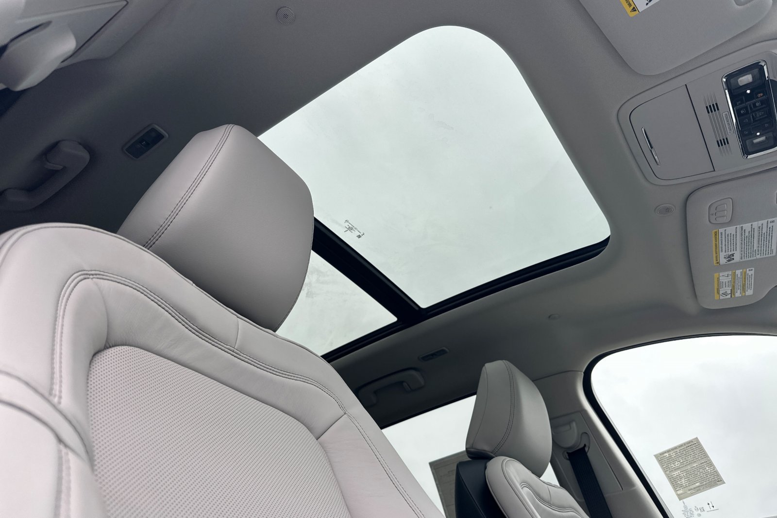 New 2026 Lincoln Aviator Reserve AWD/4WD image 16